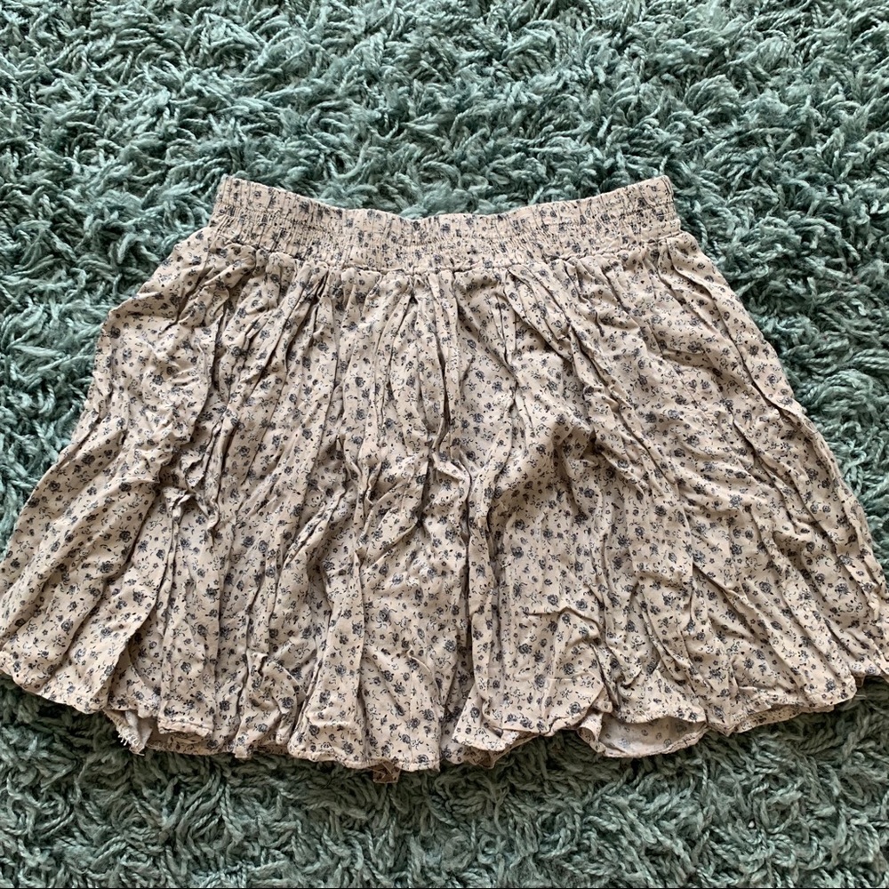 Brandy Melville flowy skirt